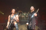 Rammstein převzali před pražským koncertem Zlatou desku za album Reise, Reise