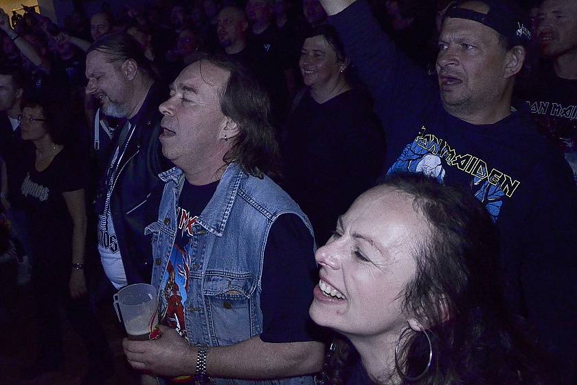 Bývalý zpěvák Iron Maiden Blaze Bayley slavil pálení čarodějnic v plzeňské Šeříkovce