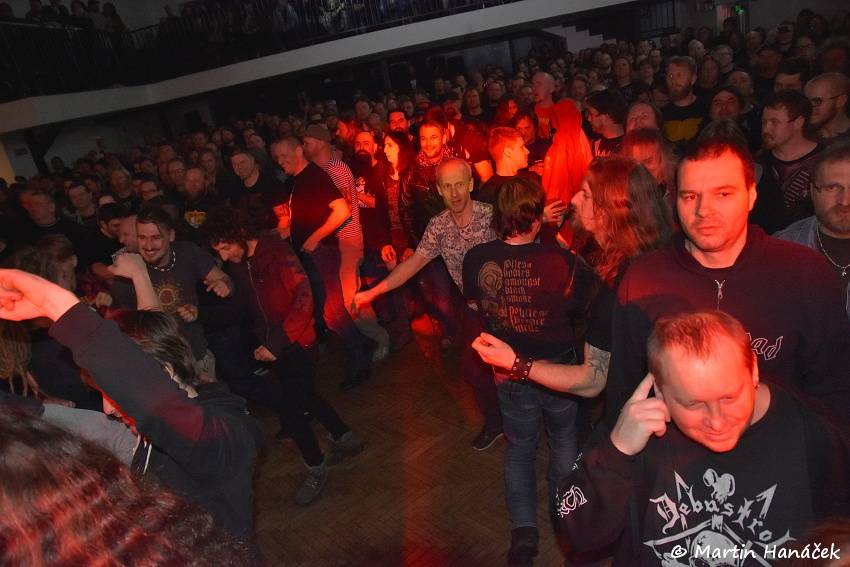 Napalm Death rozpoutali v plzeňské Šeříkovce grindcoreové peklo