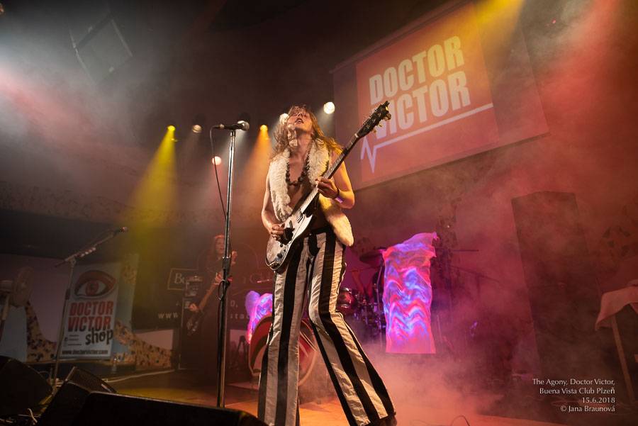 The Agony a Doctor Victor rozjeli rockový večírek v plzeňské Buena Vistě 