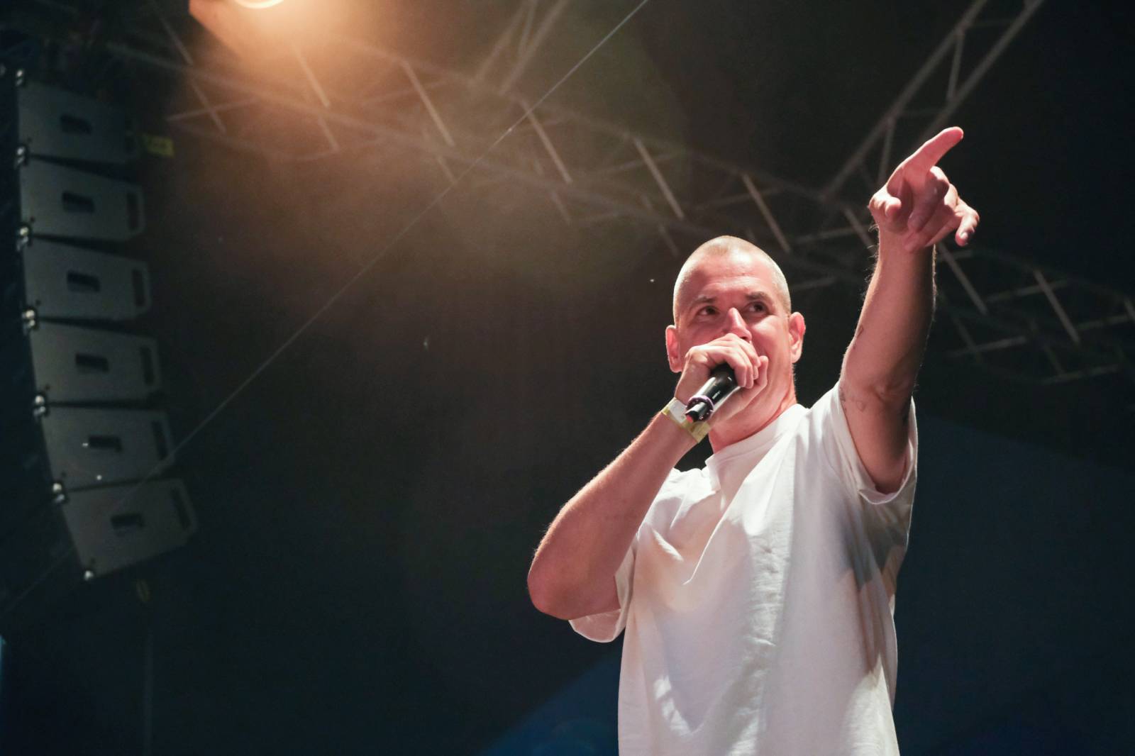 Festivalem ve Varech duněl rap PSH, představil se i herec a režisér Liev Schreiber