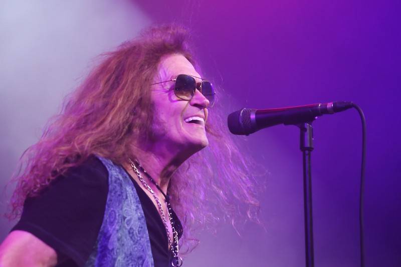 Bývalý člen Deep Purple Glenn Hughes oslavil v Bratislavě padesát let alba Burn