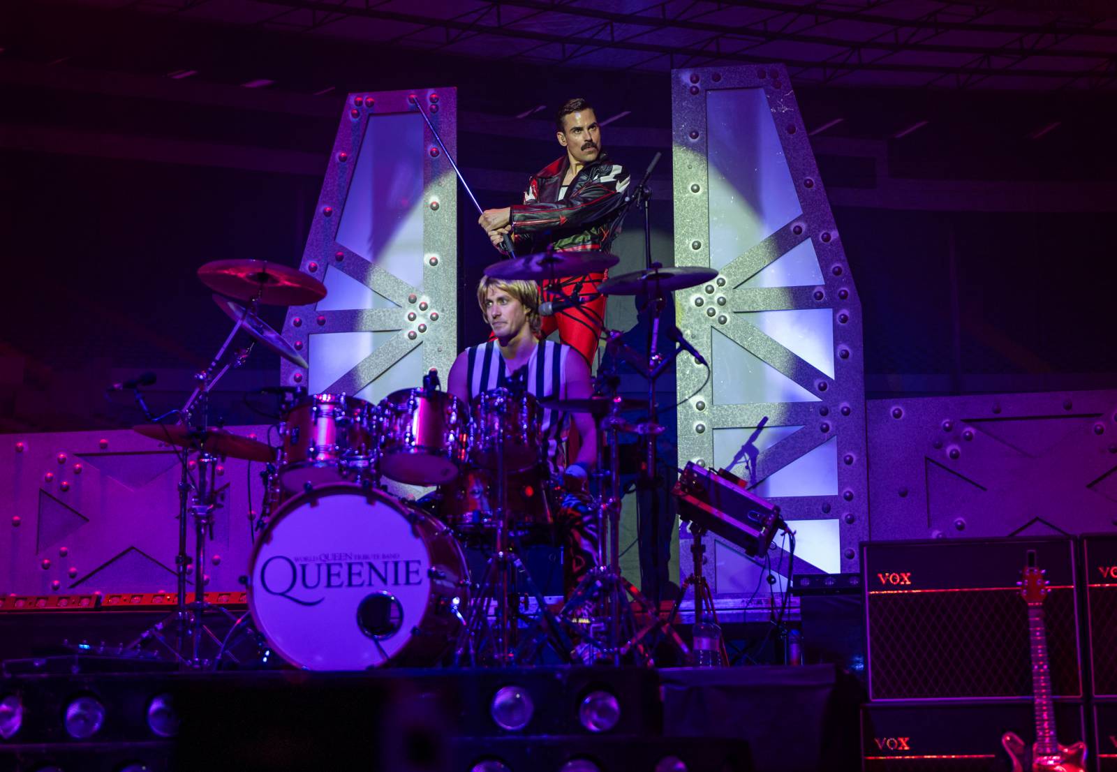 Queenie oslavili v O2 universu osmnáct let, na koncert pozvali i bývalé členy