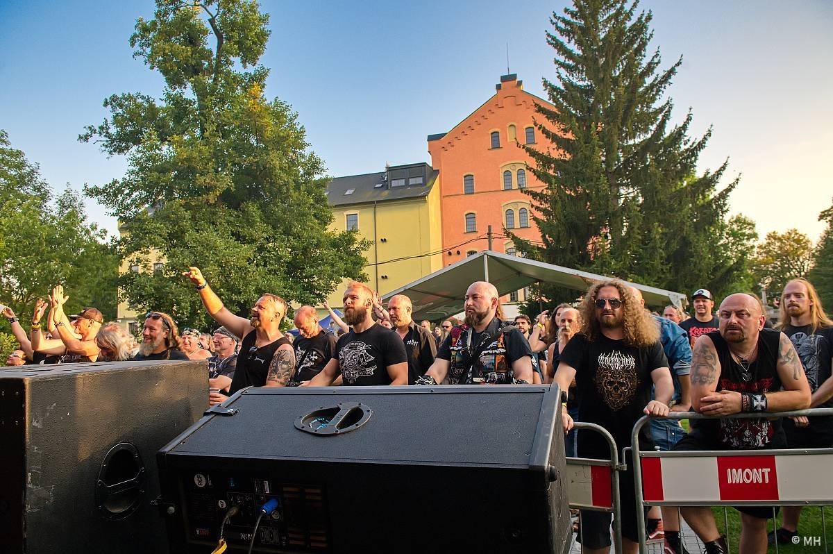 Hvězdou Armageddon Of Decibels byli kultovní Carpathian Forest z Norska, zaváleli i domácí Sorath a Morus