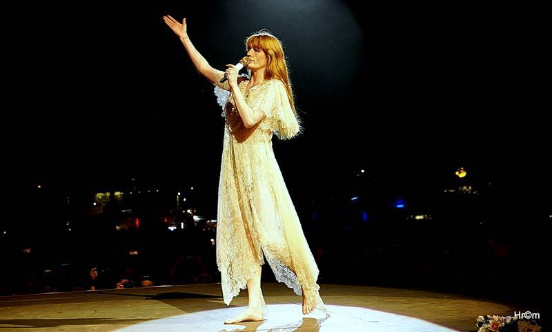 LIVE: Colours of Ostrava si v první den podmanila Florence and The Machine, která vypadala jako víla