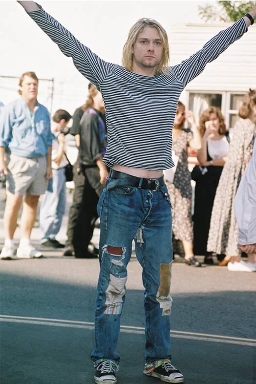 Kurt Cobain jako módní ikona. Mistr vrstvení, který se nebál ani dámských  šatů | iREPORT – music&style magazine