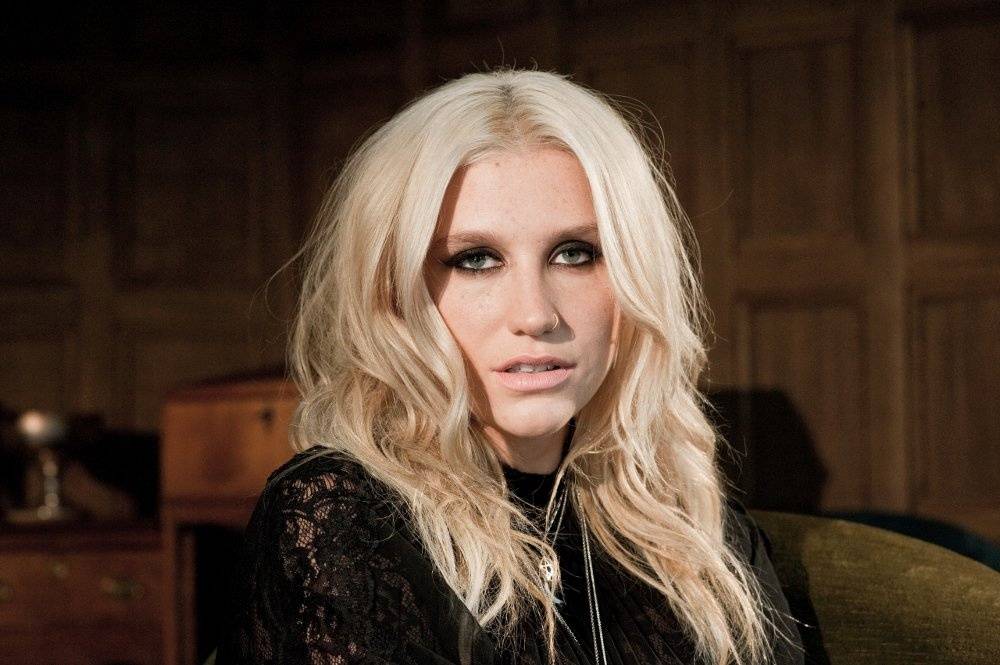 Vyhrocené Billboard Music Awards: Kesha nesmí vystoupit, proti Madonně protestují fanoušci Prince