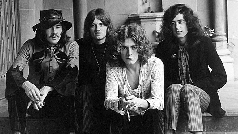Robert Plant a Jimmy Page slaví: Led Zeppelin hit Stairway To Heaven neukradli, rozhodl soud