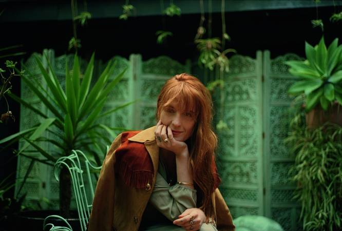 Florence And The Machine konečně v Česku! Jeden z nejpůsobivějších hlasů současnosti zazní na Colours Of Ostrava