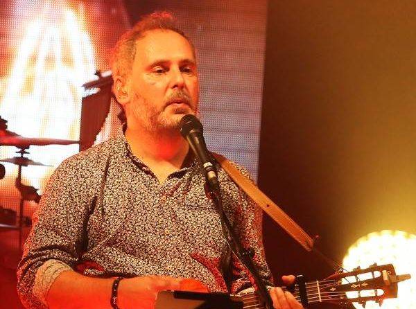 Zemřel zpěvák skupiny Hex Peter Dudák. Ve věku 46 let podlehl rakovině