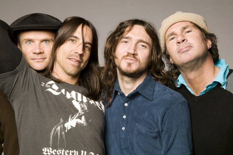 Red Hot Chili Peppers hlásí velký návrat. Znovu s nimi bude hrát kytarista John Frusciante