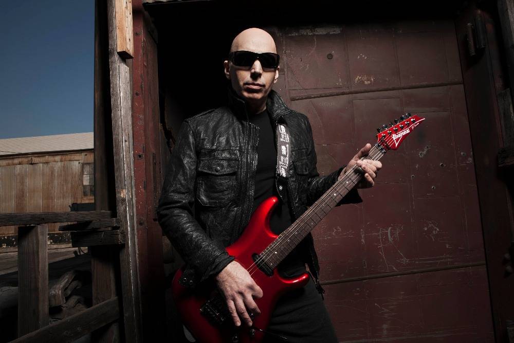 RECENZE: Joe Satriani se sóly na nové desce neplýtvá, rozděluje je spravedlivě
