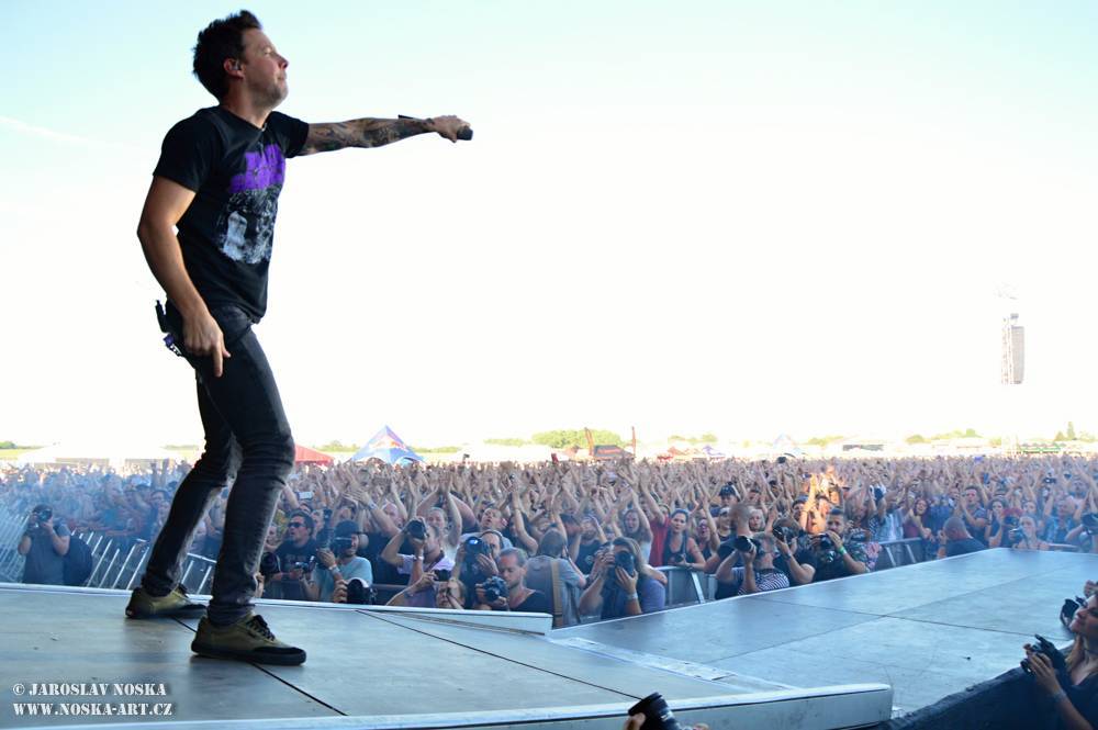 LIVE: Linkin Park v Praze dokázali, že stále kralují pódiím. Aerodrome  festival jim ležel u nohou | iREPORT – music&style magazine