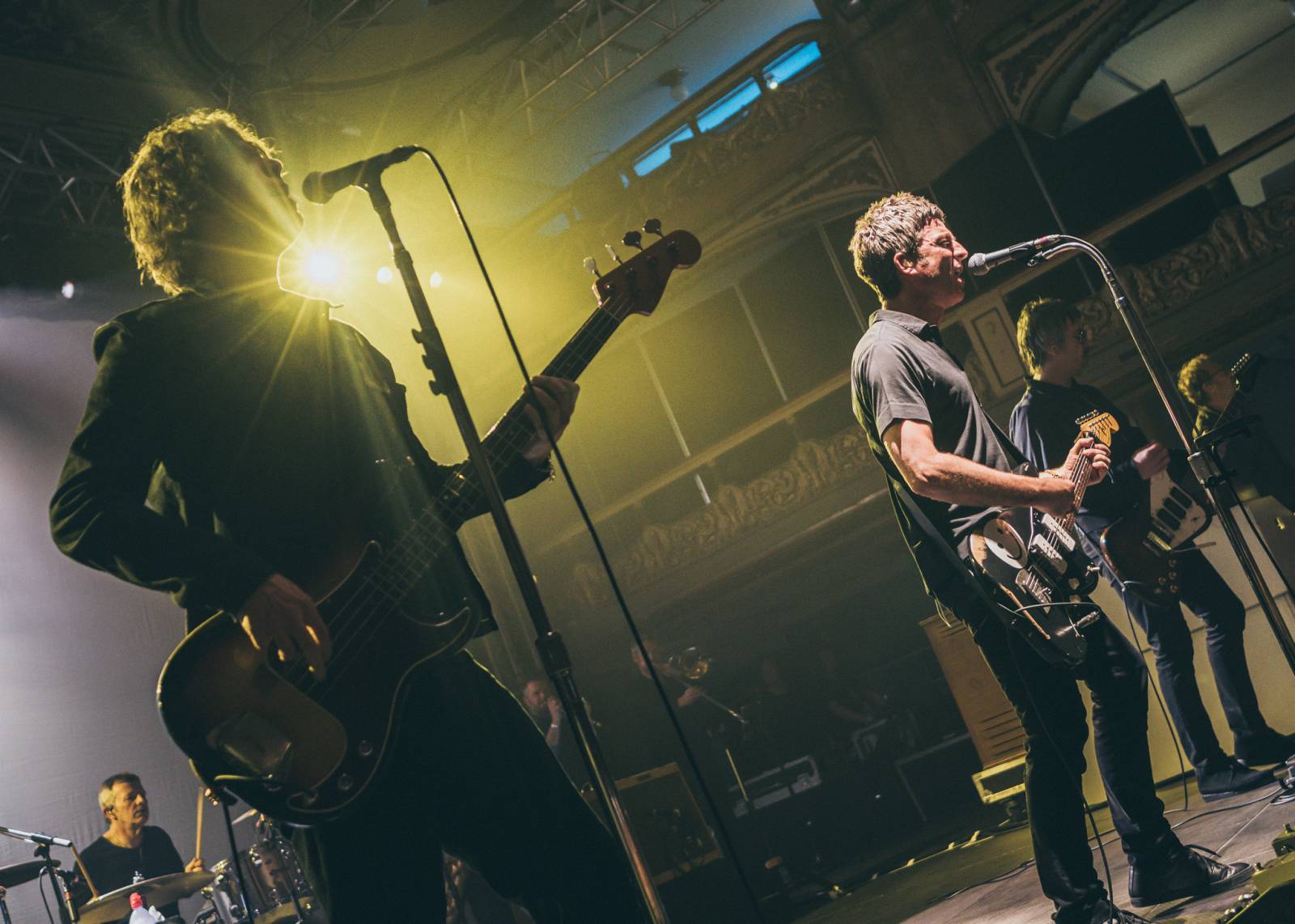 LIVE: Noel Gallagher s High Flying Birds předvedl poctivou show, došlo i na  dámu s nůžkami | iREPORT – music&style magazine