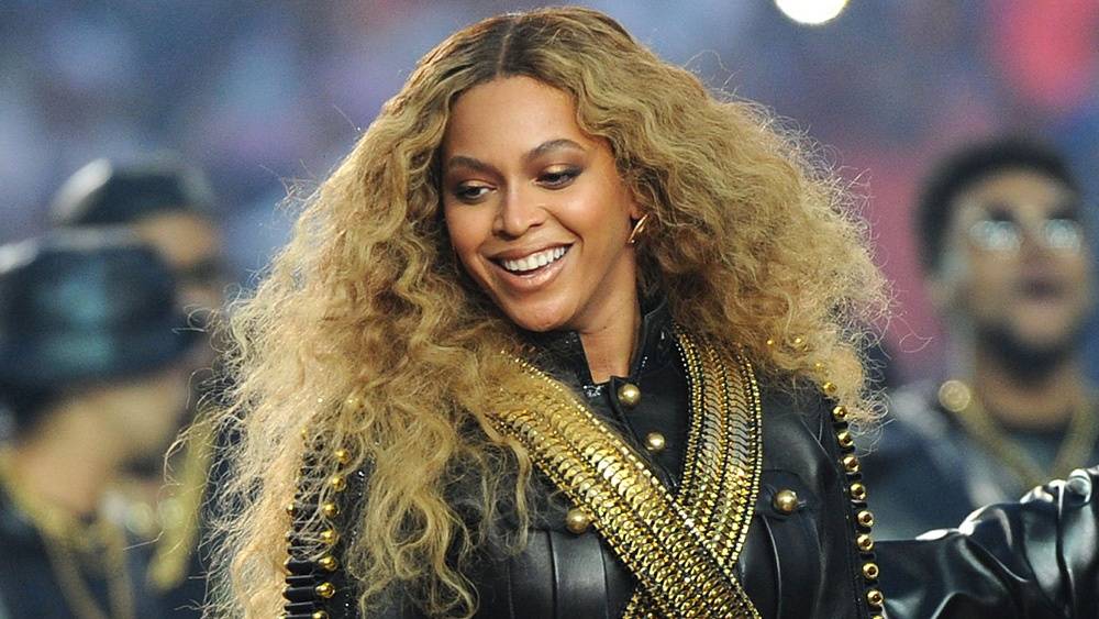 HITPARÁDY (44.): Beyoncé ve světě převálcovala Prince, v Česku jsou kvůli systému oba bez šancí