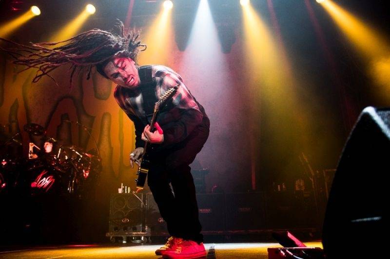 VIDEO: Korn se vrací ke kořenům. Mají gotický klip a na nové desce hostuje Corey Taylor ze Slipknot