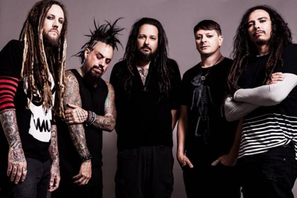 AUDIO: Hvězdné spojení: Ke Korn se přidal Corey Taylor ze Slipknot