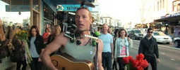 VIDEO: Coldplay přepadli nic netušící Sydney