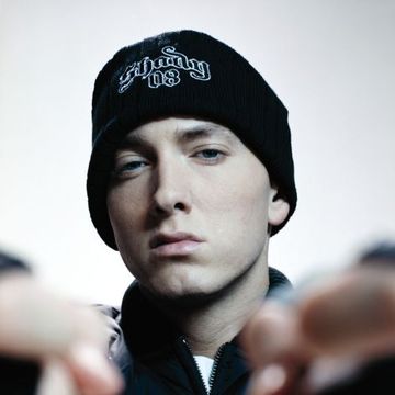 Eminem vybral další singl, klip ke Space Bound natočil s pornoherečkou |  iREPORT – music&style magazine