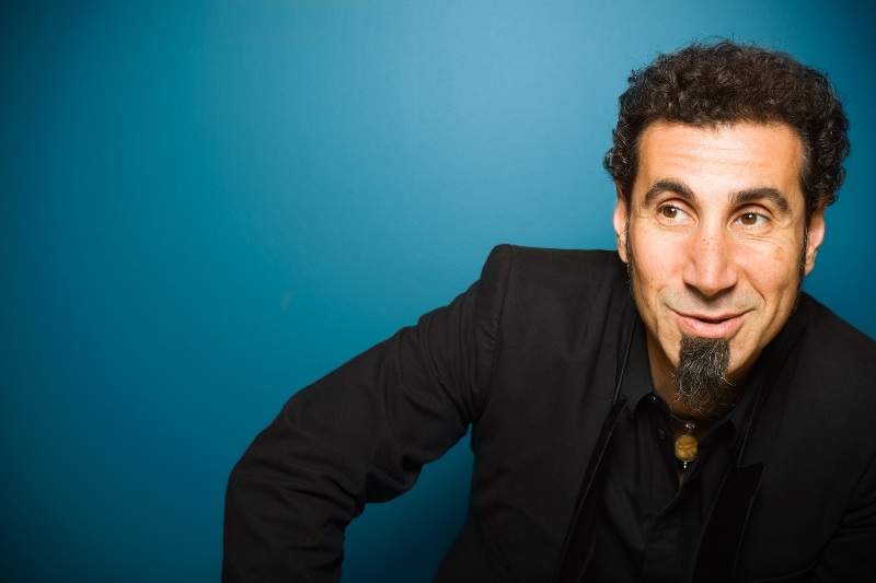 Serj Tankian: Musíme změnit styl života. Nebo zabít 3/4 obyvatel